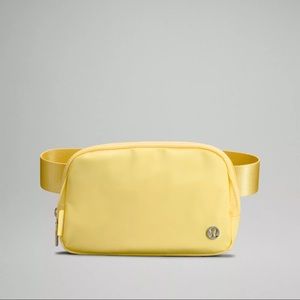 ☀️💛 Lululemon Everywhere Beltbag Sunray Extended Strap ☀️💛